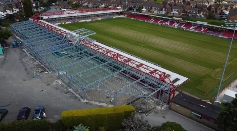 Bản vẽ hoặc phối cảnh kế hoạch phát triển và nâng cấp sân Crown Ground trong tương lai của Accrington Stanley