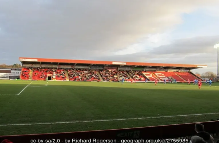 Khán đài Đông của sân vận động Aggborough, sân nhà Kidderminster Harriers