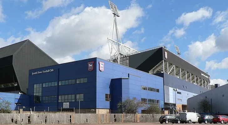 Khán đài Sir Alf Ramsey (South Stand) tại sân vận động Portman Road, Ipswich