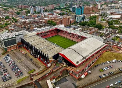 Sân Bramall Lane nhìn từ trên cao, biểu tượng lịch sử của Sheffield United