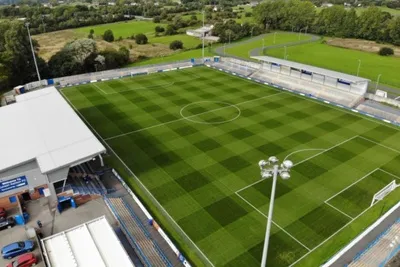 Sân Tameside Stadium, sân nhà của Curzon Ashton FC tại Ashton-under-Lyne