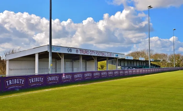 Sân Treyew Road, sân nhà lịch sử của Truro City FC trong hơn một thế kỷ