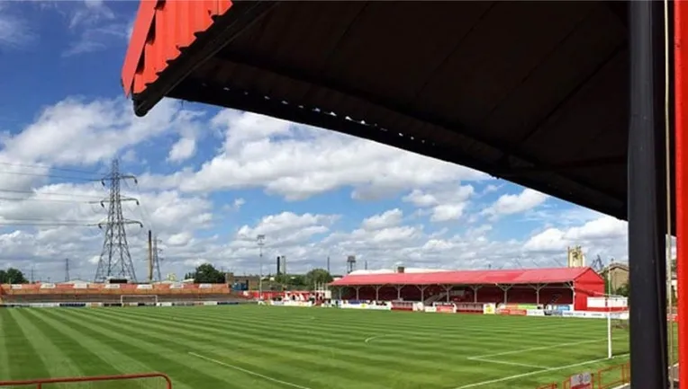 Sơ đồ chỗ ngồi sân Stonebridge Road giúp người hâm mộ Ebbsfleet United dễ dàng định vị