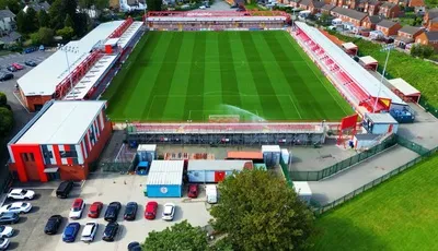 Toàn cảnh sân vận động Crown Ground từ trên cao, sân nhà của Accrington Stanley tại Lancashire